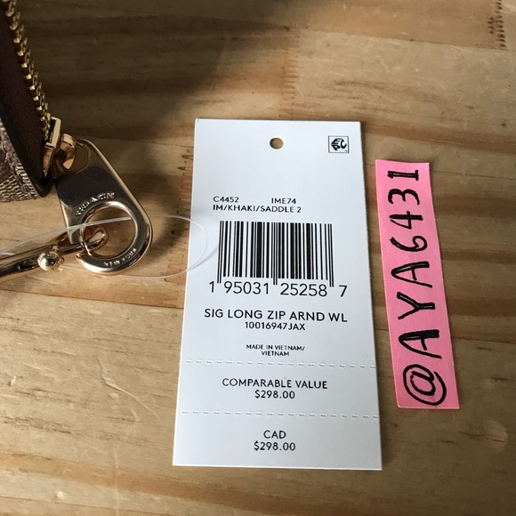 Coach wallet🎈🎈 - Picture 7 of 7